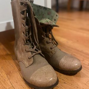Combat Boots *BRAND NEW*